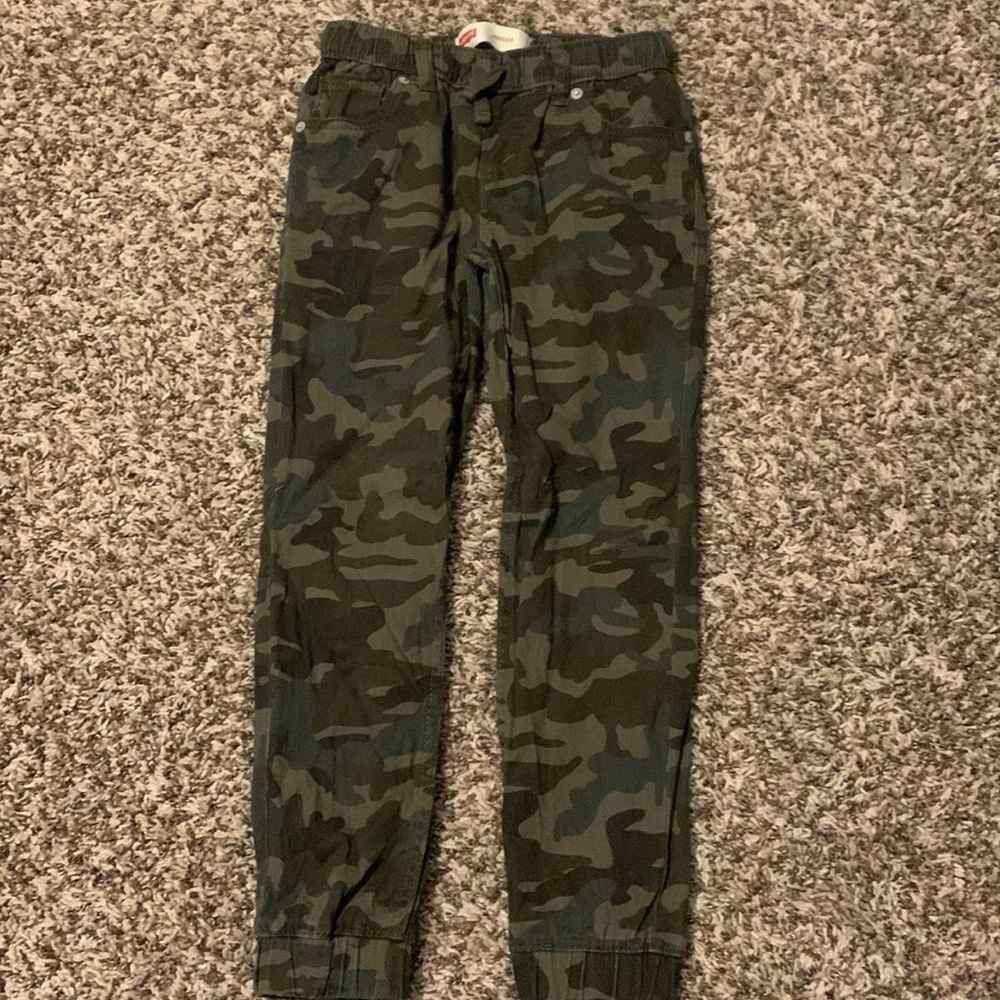 Levi’s Camo Joggers